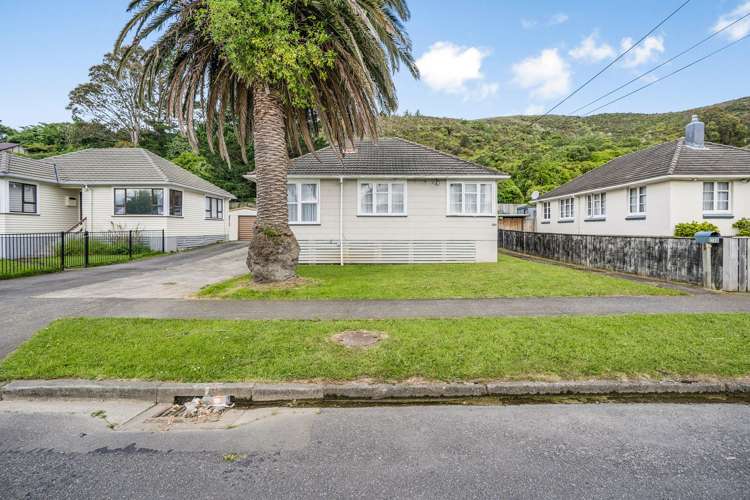 200 Waddington Drive Naenae_1