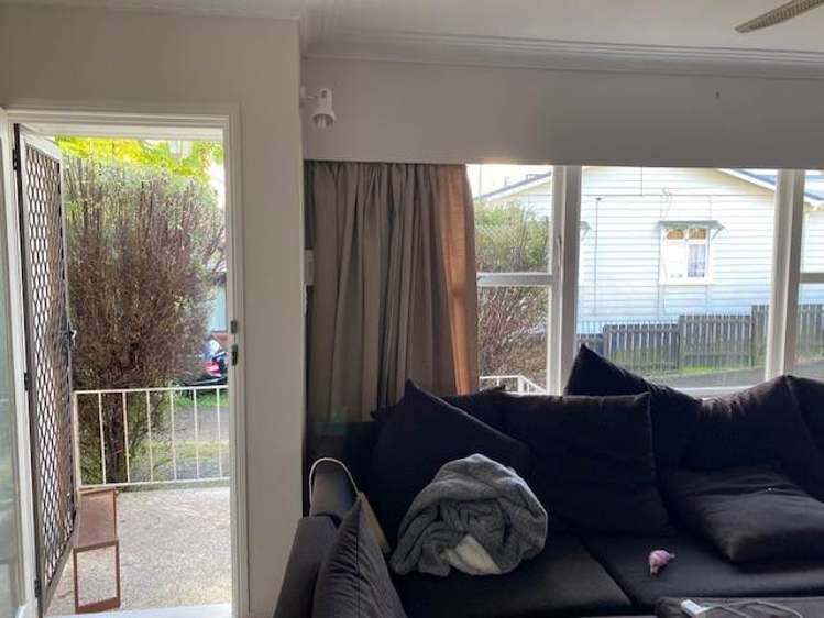 2/5 Duke Street Papakura_3