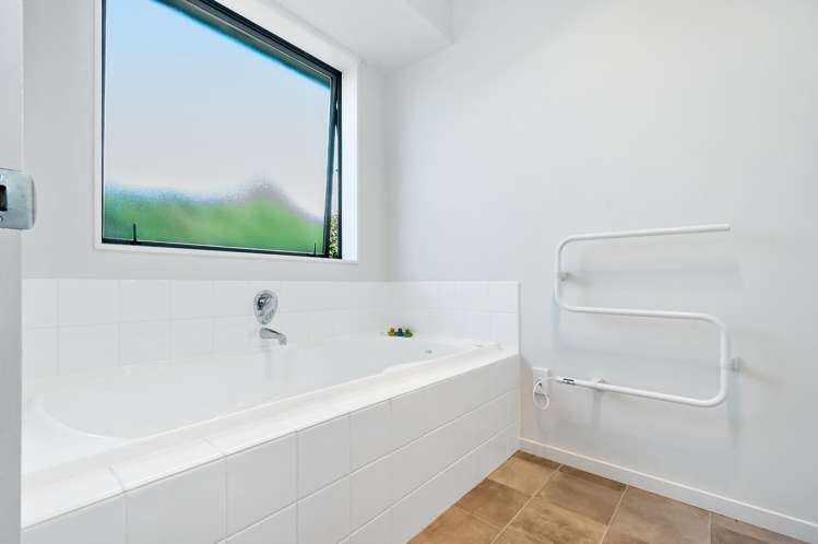 6 Iraklis Close Templeton_13