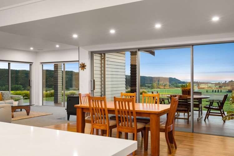 19 Eskridge Drive Bay View_8