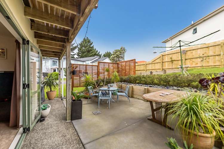 215 Alec Craig Way Gulf Harbour_17