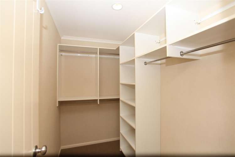 4 Woolaston Place Flat Bush_12