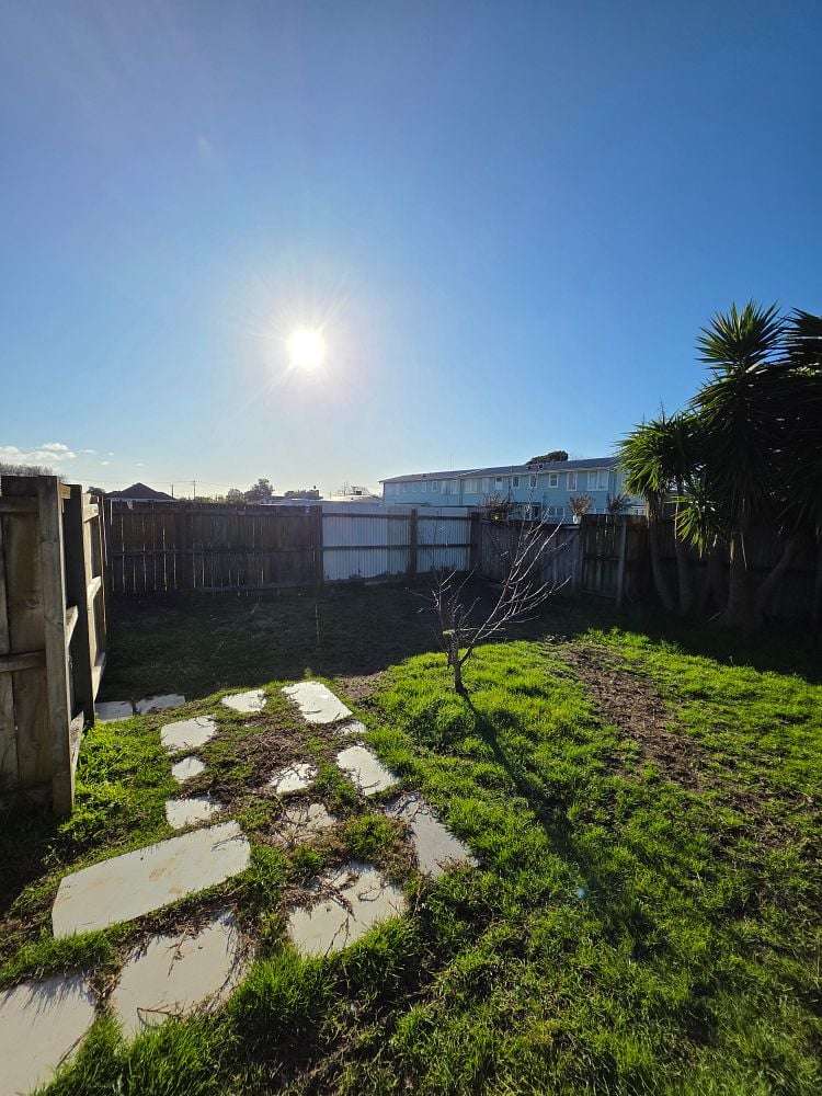 16 Clarkson Crescent Otara_18