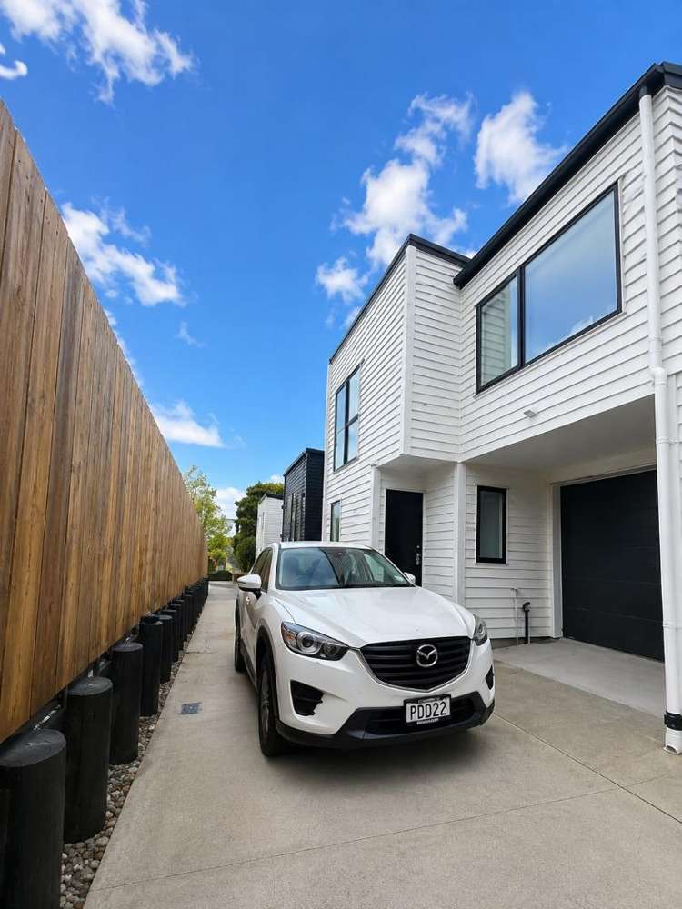 C/8 Hobart Crescent_0
