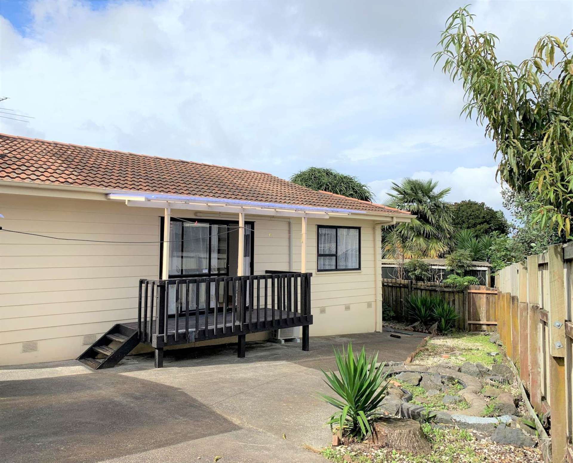 2/6 James Walter Place Mt Wellington_0