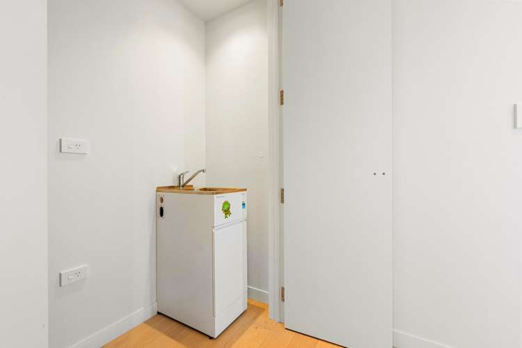 612/223A Green Lane West Epsom_13