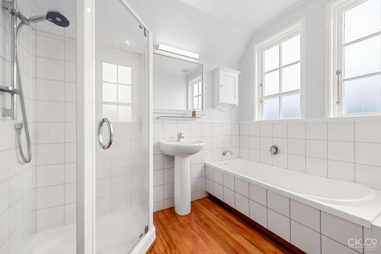 14 Willoughby Street Woburn_15