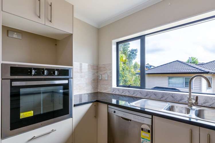 37c Simpson Road Ranui_6