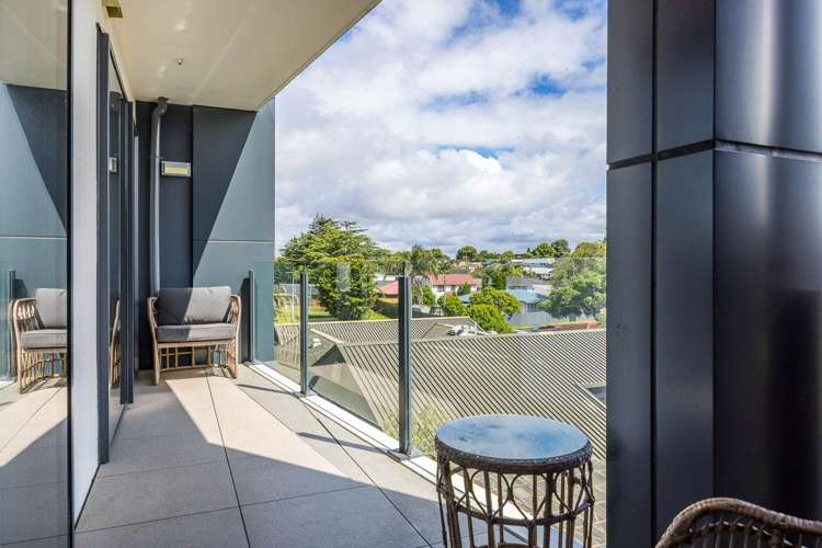 60/8 Thompson Park Road Mt Wellington_10