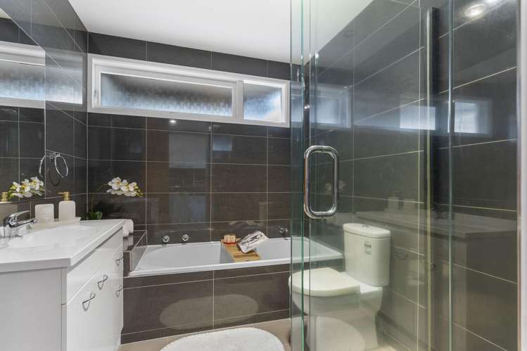 3/84 Long Drive Saint Heliers_10