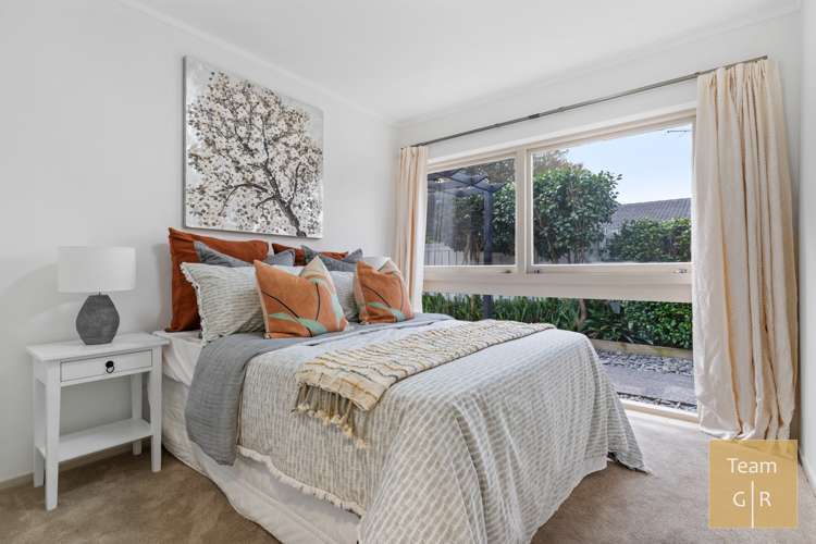 2/11 Tulloch Place Conifer Grove_9