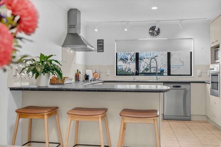 32 Broadhurst Road Flat Bush_10