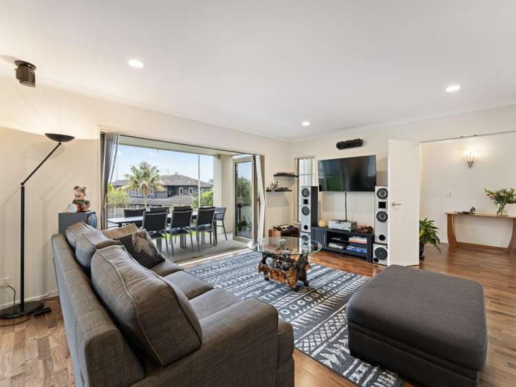 8 Tui Brae Beachlands_20