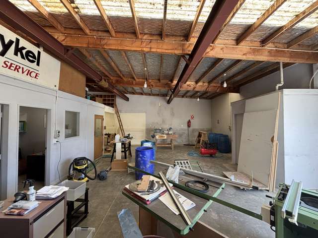 2/29 Broken Hill Road Kenepuru_3