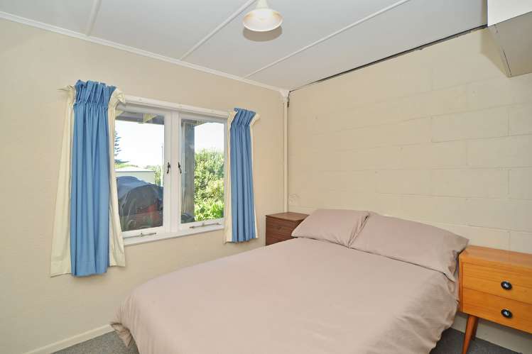 28 Pinedale Crescent Riversdale Beach_18