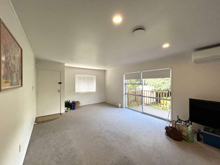 2/41 Seabrook Avenue New Lynn_1