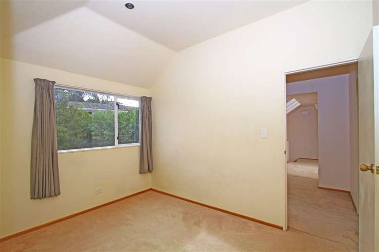 2/418 Beach Road Mairangi Bay_17