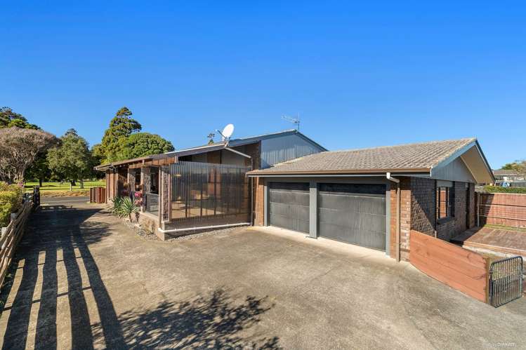 86 Racecourse Road Waiuku_14