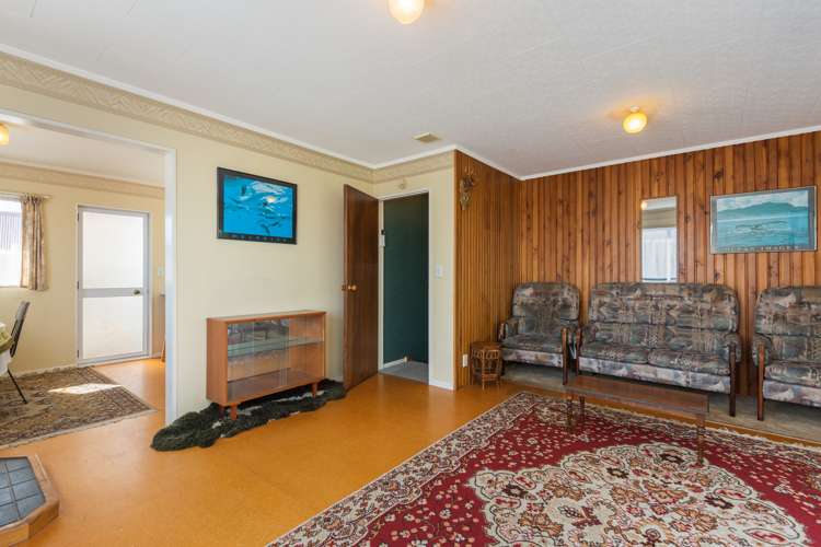 8 Taonui Street Waitarere Beach_13