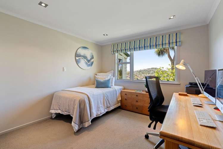 7 Doris Gordon Crescent Crofton Downs_11