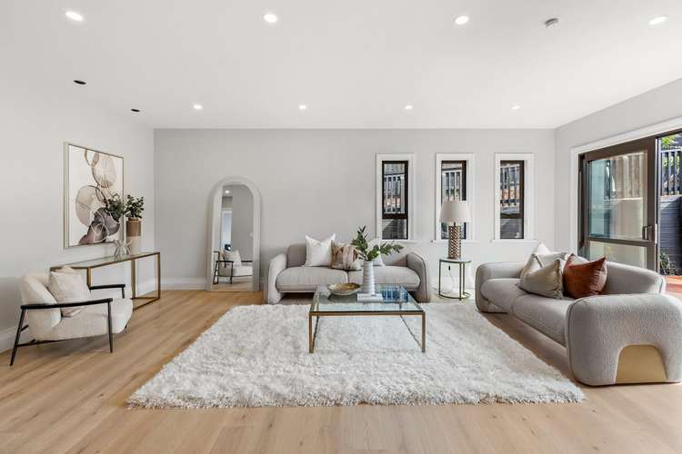 7 Halcyon Bay Lane Orewa_13