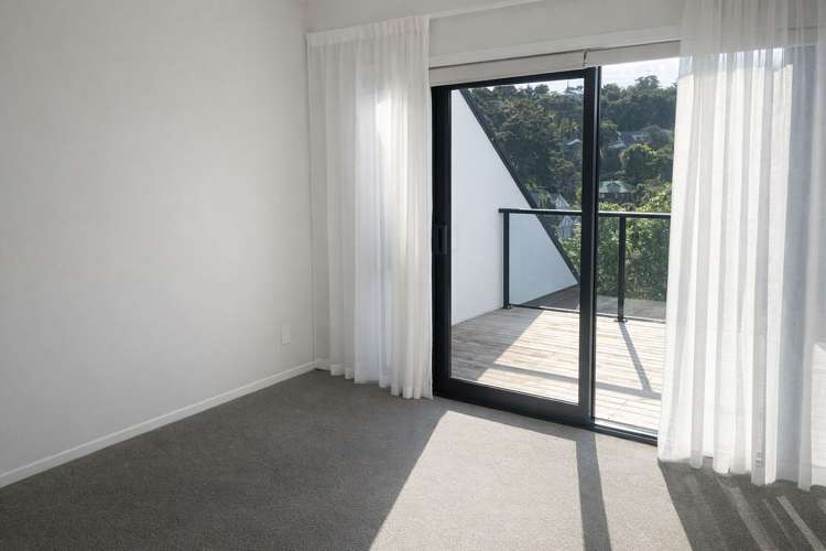 5 Dee Place Torbay_2