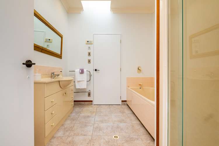 20b Seapoint Road Bluff Hill_8