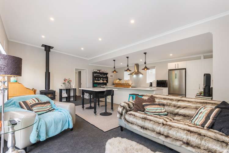 39 Rainforth Street Roslyn_4