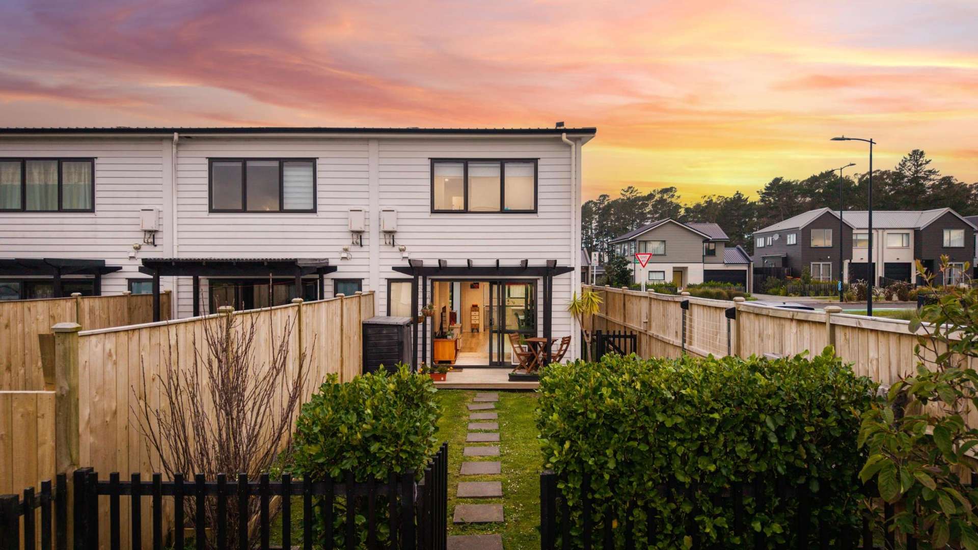 2 Lumbarda Drive Kumeu_0