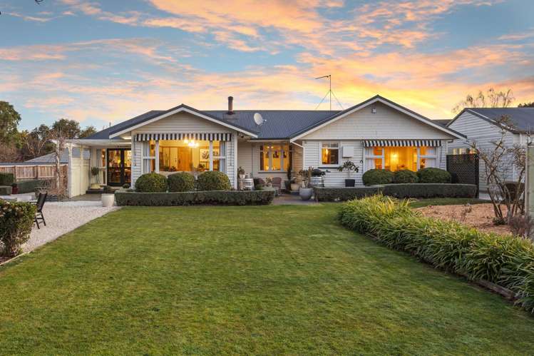 2 Church Street Amberley_27