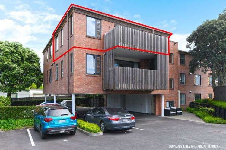 9/4a Auburn Street_0