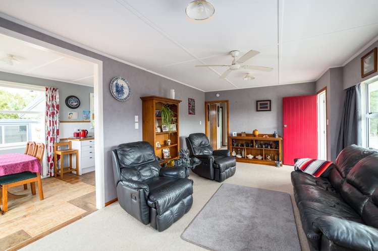 34 William Benton Street Featherston_6