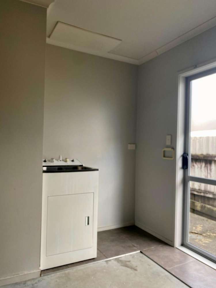 22 Salford Crescent Flat Bush_14