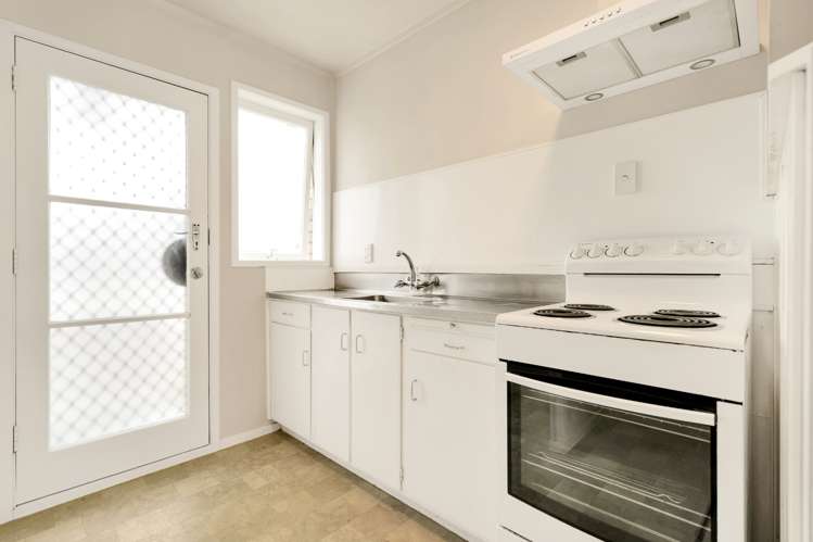 2/1154 New North Road 1727_6