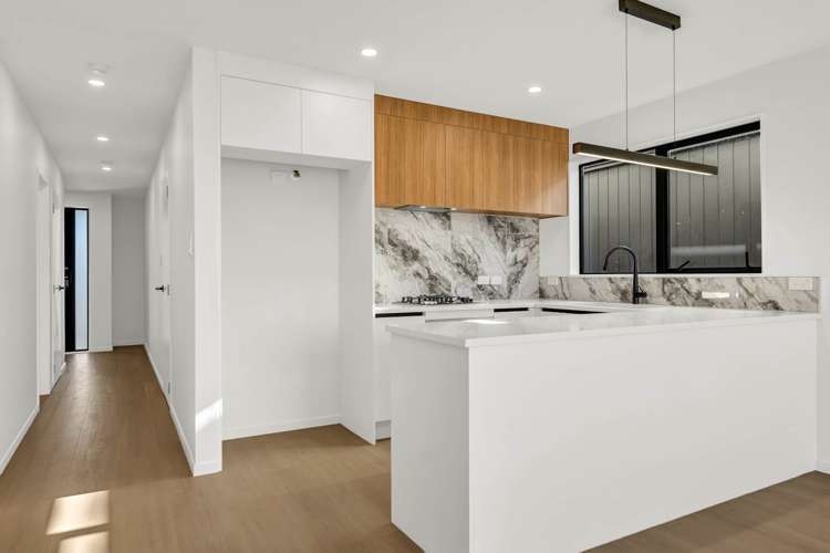 38 Paretao Street Massey_8