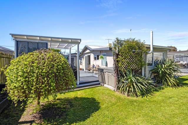 64 Cuffs Road Wainoni_3