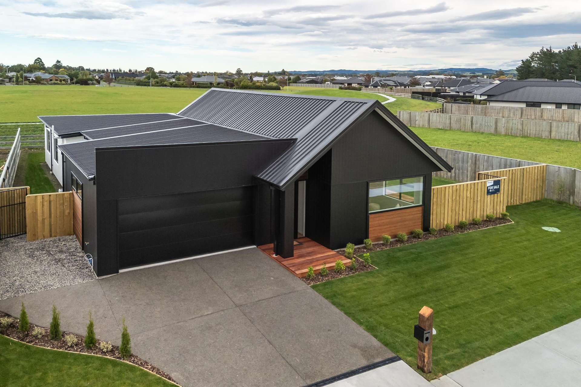 18 Plover Avenue Amberley_0