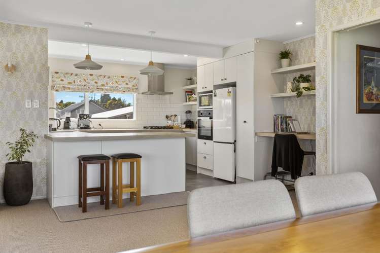 12 Wheretia Street Central_15