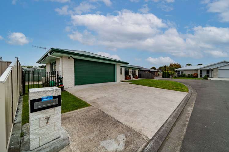 7 Gregory Grove Clive_20