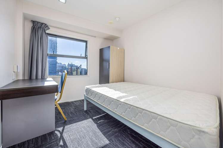 1820/21 Whitaker Place Grafton_9