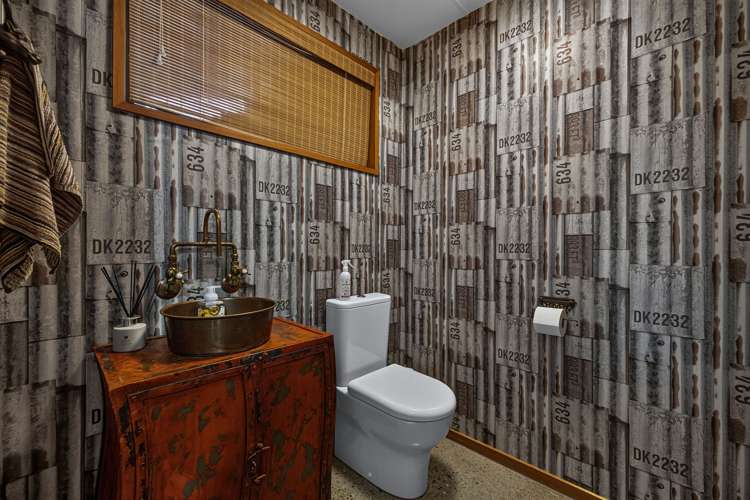 272 Peninsula Road Kelvin Heights_17