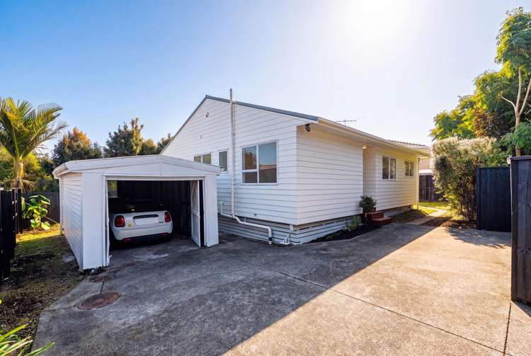 15A Coates Crescent Panmure_18