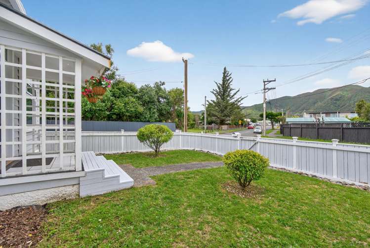 53 Awamutu Grove Waiwhetu_2