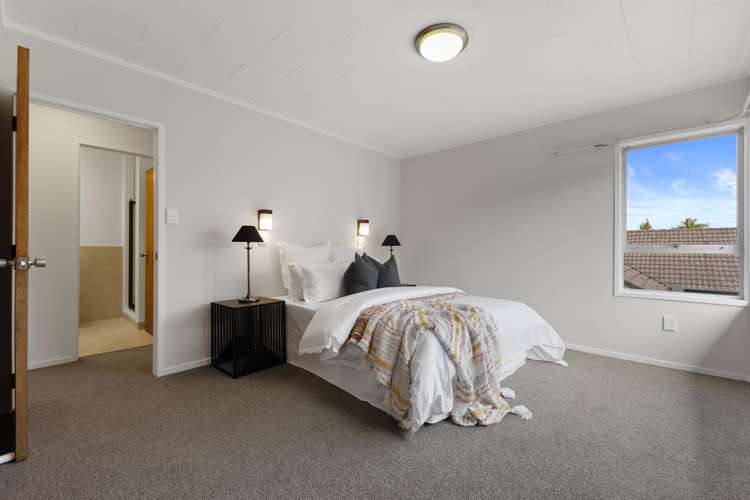 82a Beach Road Mellons Bay_14