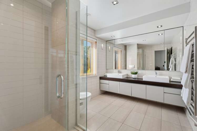 8 Shipherds Avenue Epsom_31