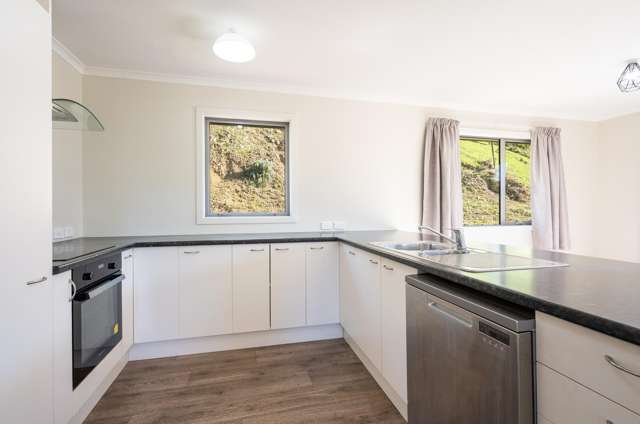 41 Saint Lawrence Street Toi Toi_2