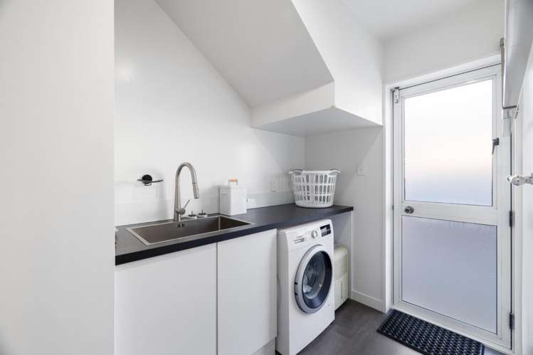 195 Memorial Avenue Burnside_12