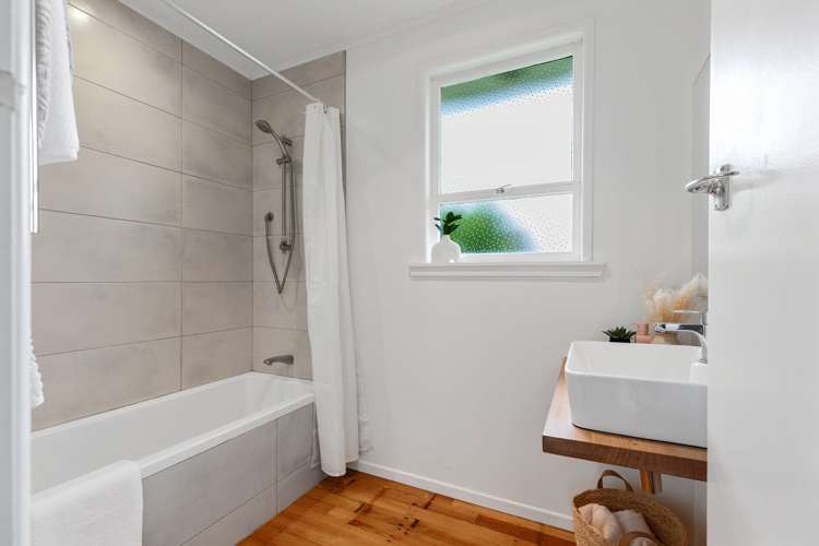 356 Levers Road Matua_17