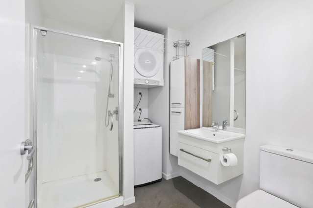 907/20 Mccrae Way New Lynn_4