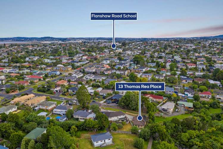 13 Thomas Rea Place Te Atatu South_17